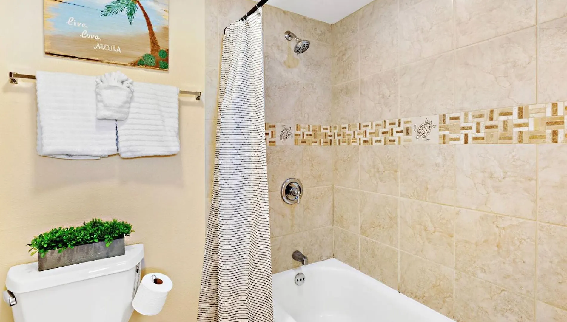 Updated W/ Partial Oceanview - Pm226 - Sullivan Kahana Holiday home