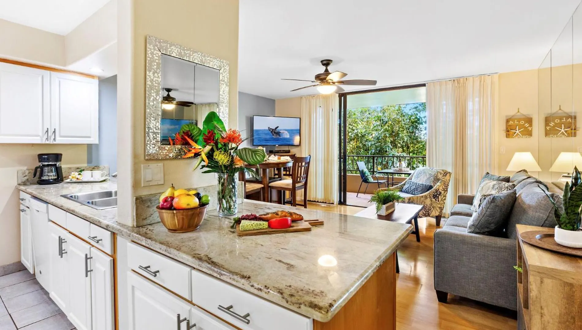 Updated W/ Partial Oceanview - Pm226 - Sullivan Kahana Holiday home